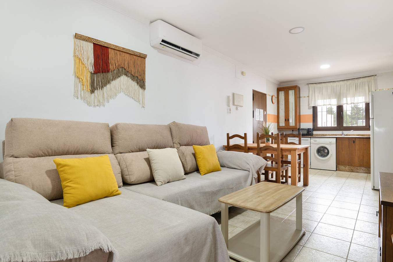 Apartamento de Férias 'Villa Fornell I' com Piscina Partilhada, Terraço e Wi-Fi in Conil de la Frontera, Costa de la luz