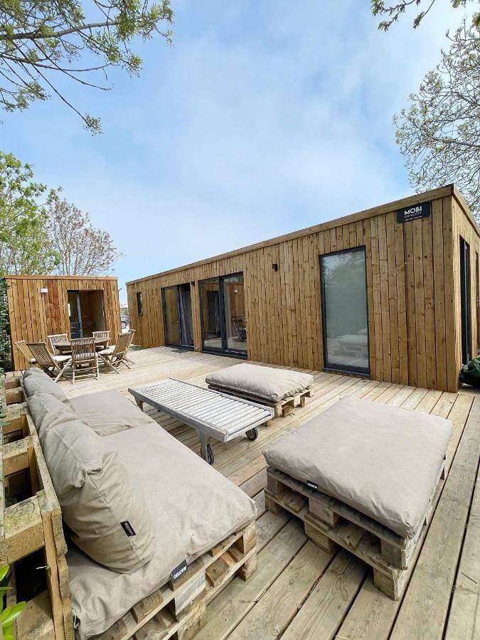 Gîte pour 6 personnes, avec Balcon ainsi que Terrasse et Vue dans Office De Tourisme De La Bree Les Bains