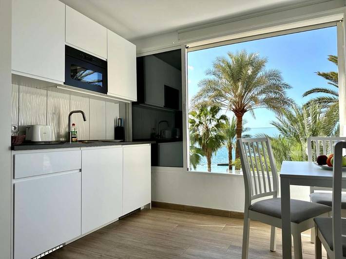 Apartamento de vacaciones para 2 personas, con vistas además de jardín y piscina - 1