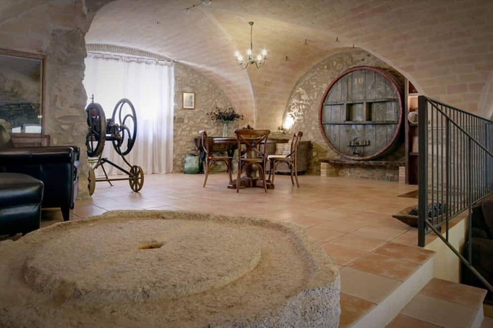 Ferienwohnung Can Llobet für 6 personen in Capmany, Oberampurien