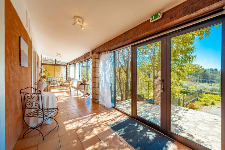 La Maison du Rouge Gorge - Maison climatisée avec piscine in Pontevès, Région de Brignoles