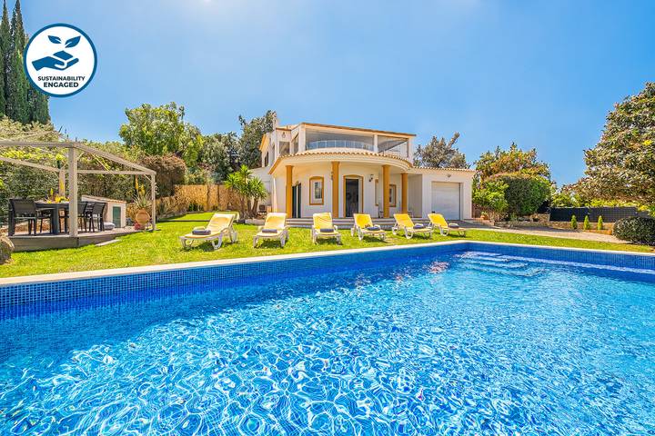 Villa para 12 pessoas, com jardim e terraço no Algarve