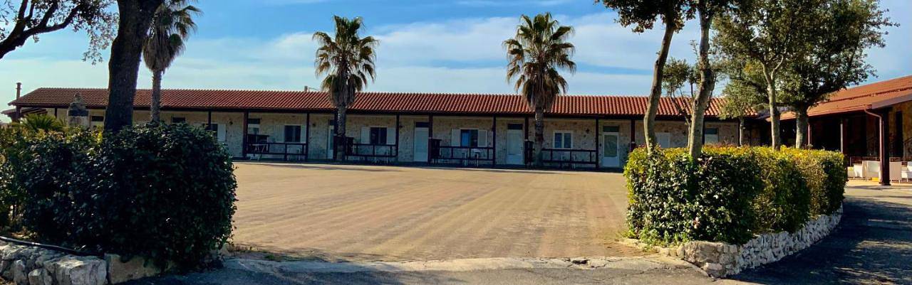 Hôtel pour 2 personnes, avec jardin ainsi que sauna et piscine à Noci - 2