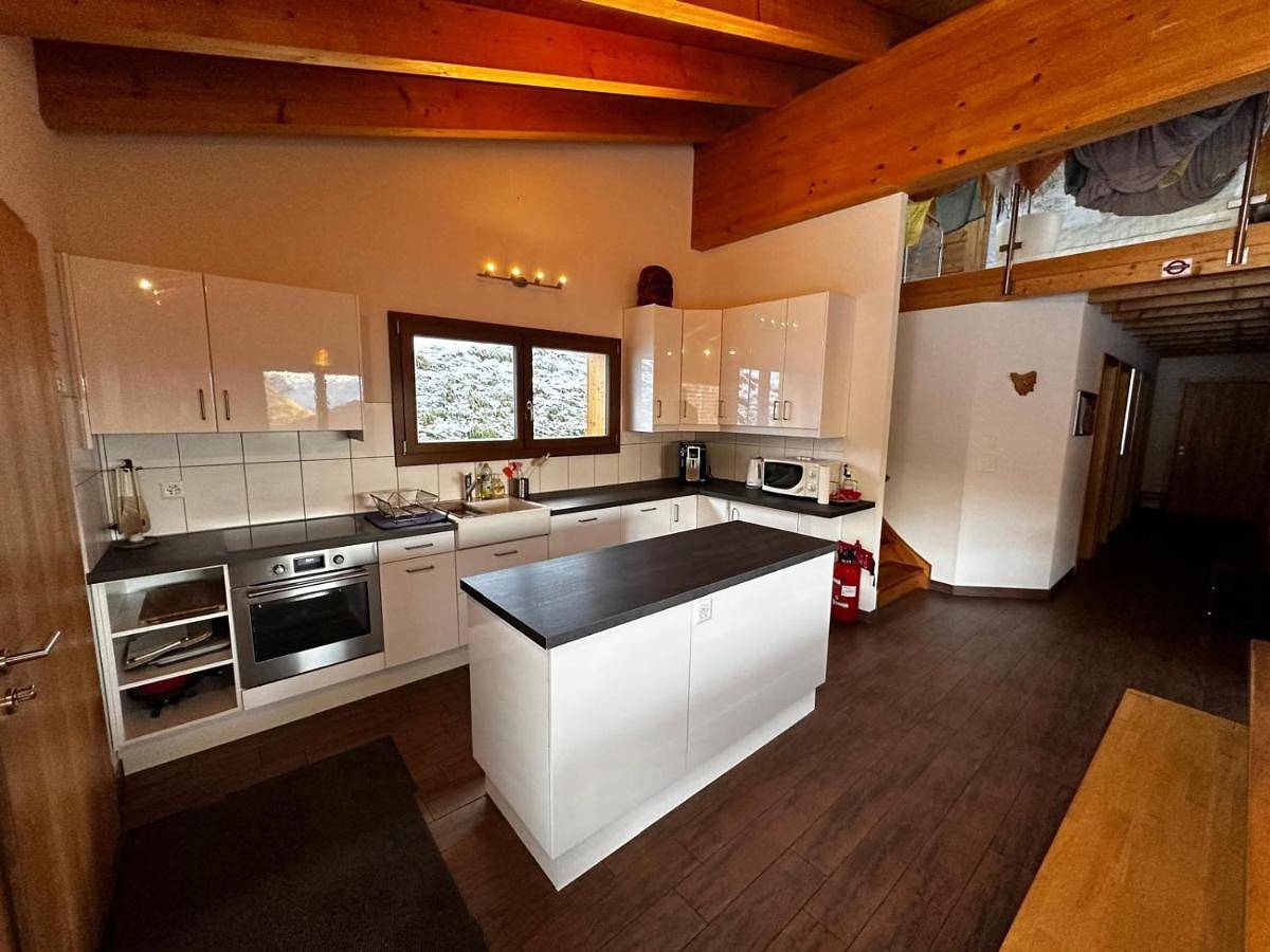 La Tzoum'hostel in Villy VS, Riddes