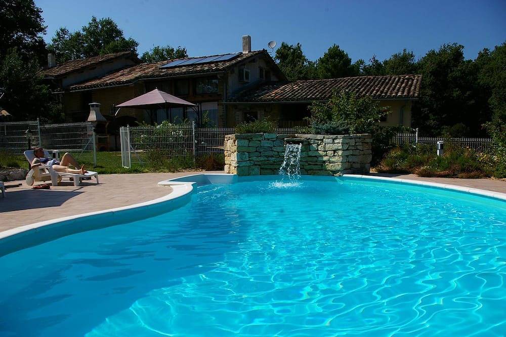 Gîte Bois et Senteurs – Meublé de tourisme avec piscine  dans le Tarn et Garonne in Lafrançaise, Quercy