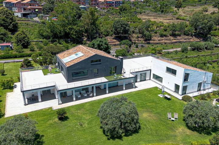 Villa voor 8 personen, met balkon en tuin - 1