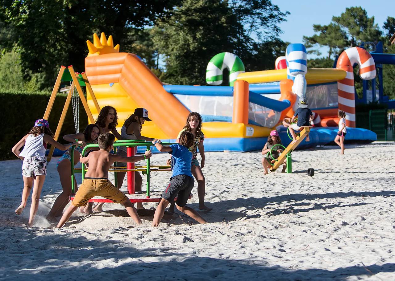 Cottage Clairière Classic 3 Pièces 4 Personnes + Tv in La Tremblade, Côte de Beauté
