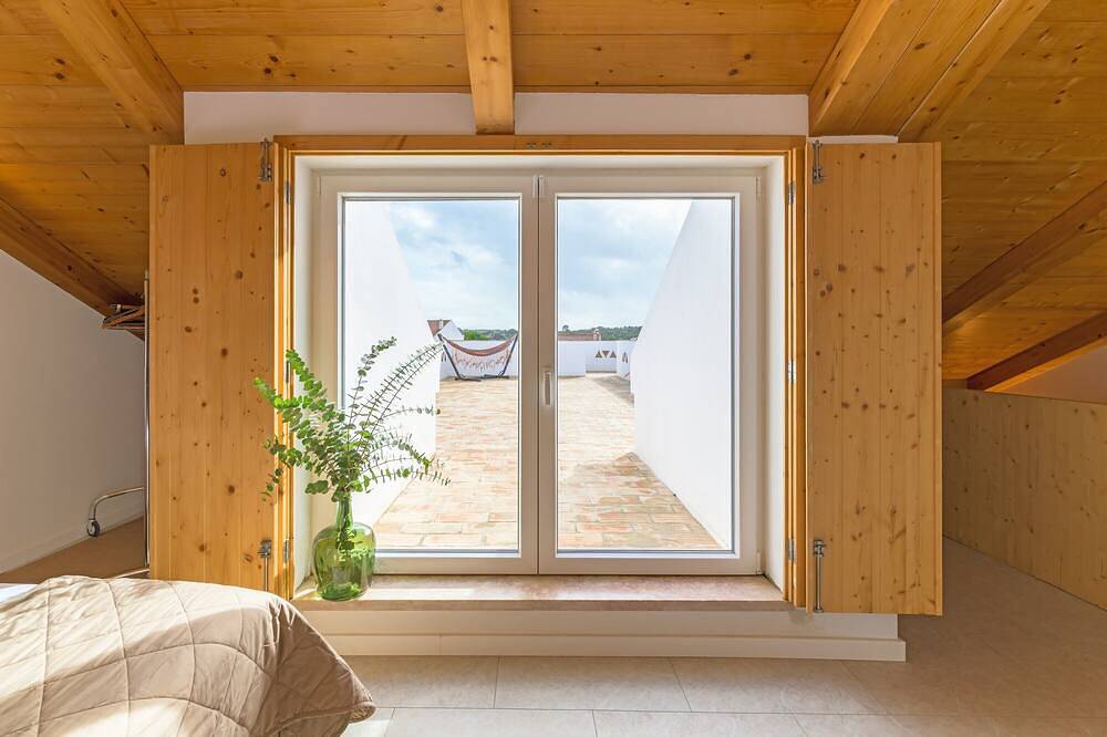 Villa 'Do Medronheiro' con piscina privada, terraza privada y Wi-Fi in Melides, Costa Alentejana