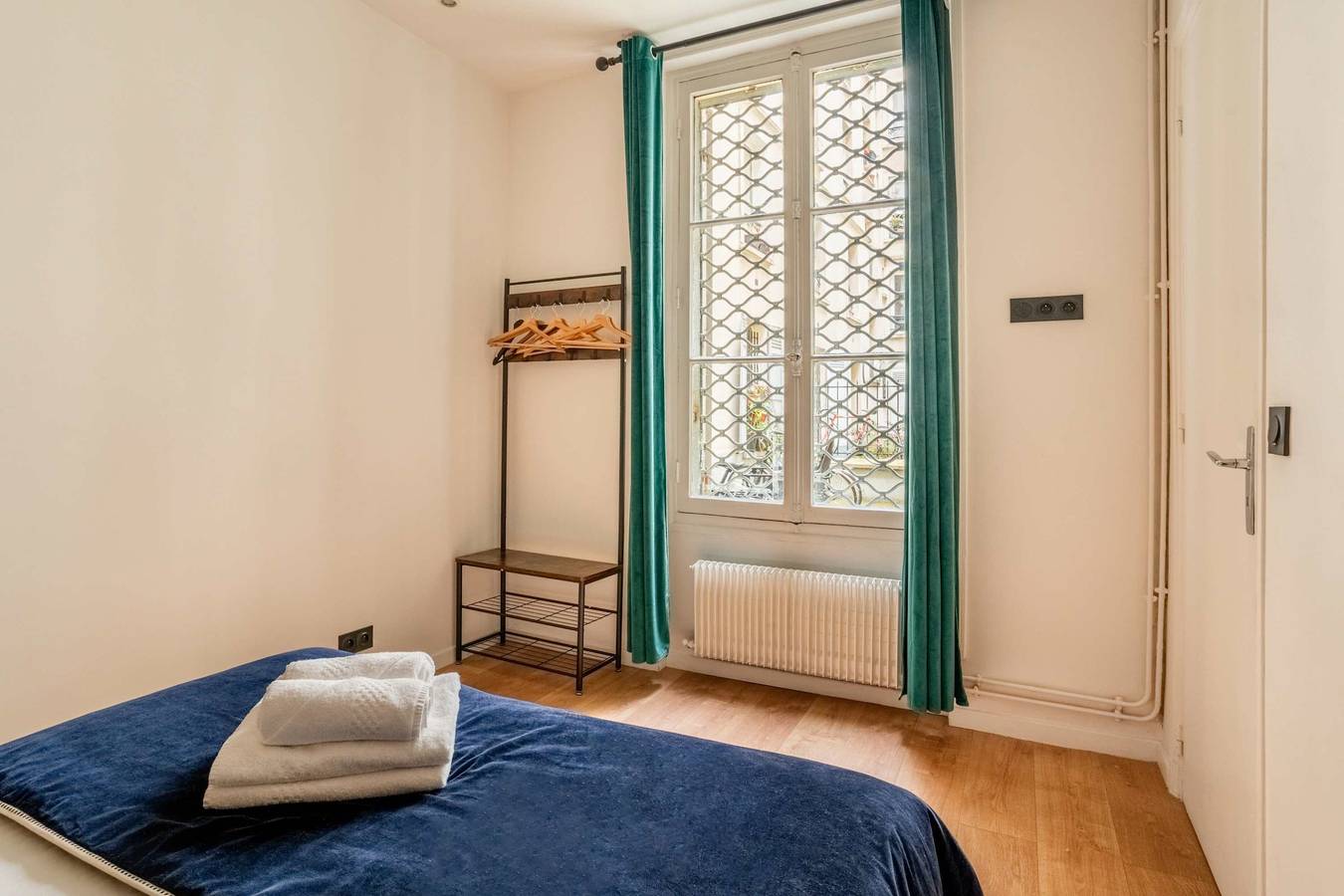 Ganze Wohnung, Ferienwohnung für 4 Personen mit Garten in Paris, Ile de France