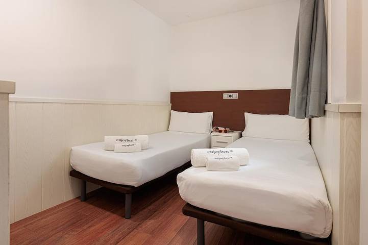 Appartement entier, Penthouse avec terrasse privée au cœur du quartier du Born in Barcelona Centre, Barcelone
