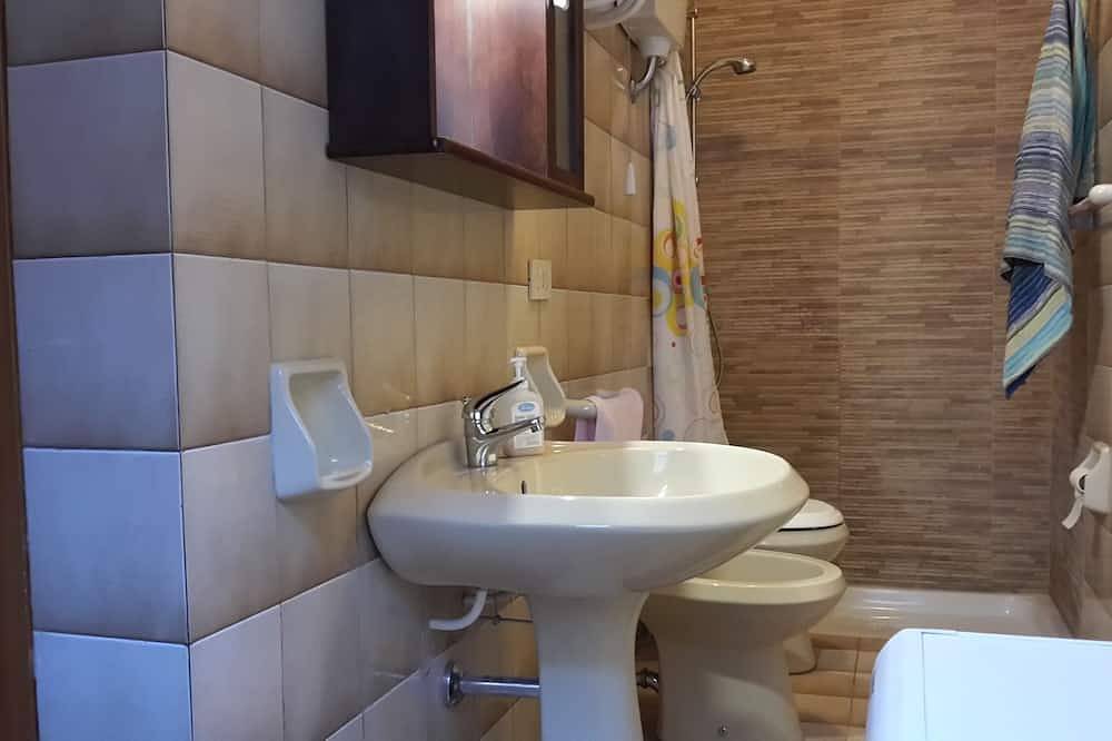 Apartment In Trapani Centre With Courtyard A 800 Mt From The Sea With Wi-Fi in Trapani, Trapani Province