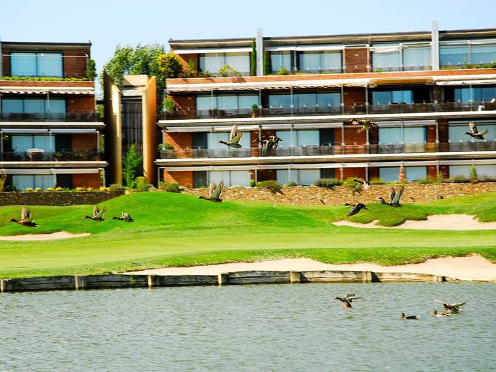 Appartement entier, Appartement rénové au cœur du club de golf d'Empordà in Gualta, Costa Brava