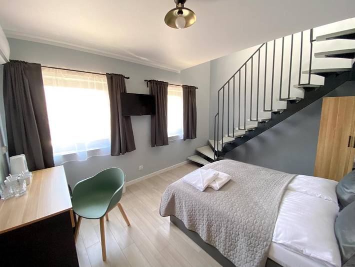 Apartament wakacyjny dla 2 osób, z basen dla dzieci i ogród oraz basen i sauna w Dębki