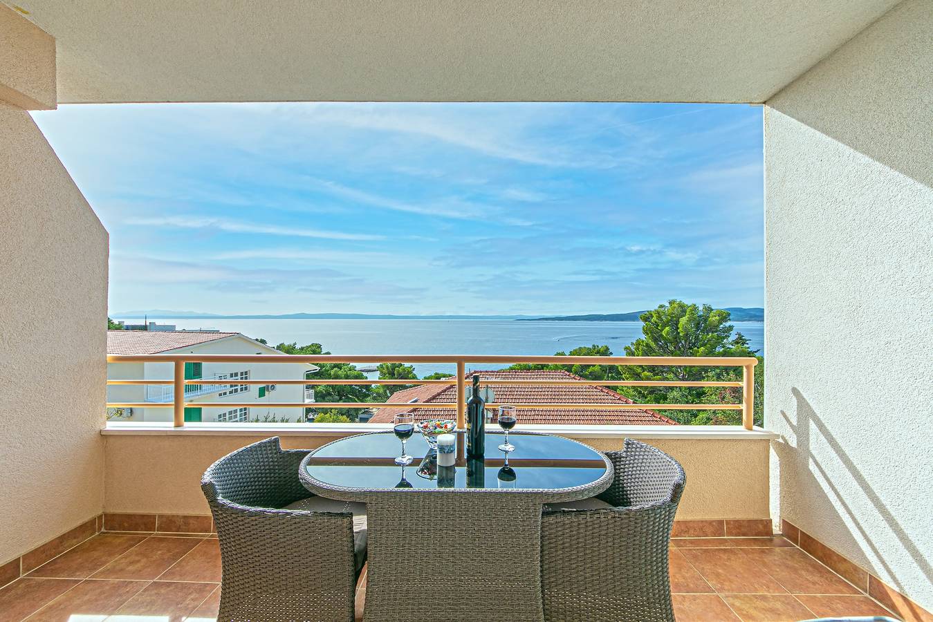 Ganze Wohnung, Studio Appartement mit Terrasse und Meerblick Brela, Makarska As-20066-a in Brela, Makarska Riviera