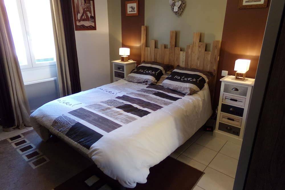 Apartamento con jardín, vista a viñedos y colinas. in Beaumes-de-Venise, Vaucluse