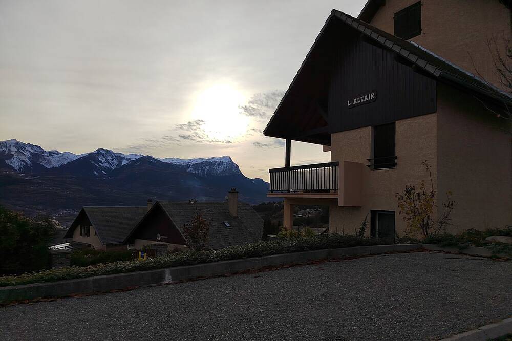 Ganze Wohnung, Résidence Calme à Proximité Immédiate D'un Sentier de Randonnée in Embrun, Nationalpark Écrins