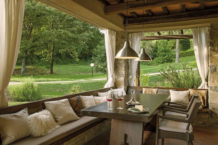Ferienhaus für 4 Personen, mit Garten und Pool sowie Balkon, mit Haustier in Roccalbegna