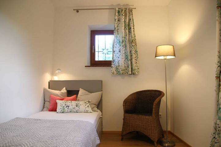 Ferienwohnung für 6 Personen, mit Terrasse und Garten in Miesbach - 3