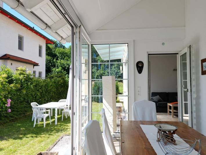 Ferienwohnung für 2 Personen, mit Terrasse und Garten sowie Seeblick und Ausblick in Krumpendorf am Wörthersee - 4