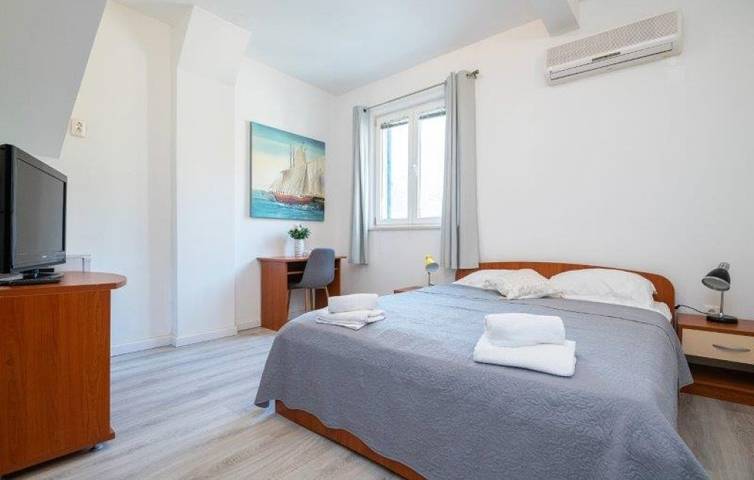 Ferienwohnung für 6 Personen, mit Garten und Terrasse in Grad Dubrovnik - 2