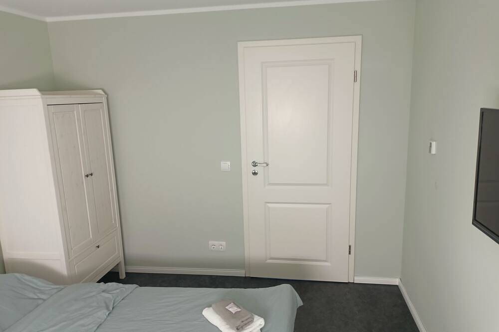 Appartement entier, Appartement calme de 82 m² avec sauna, chauffage par le sol et grande terrasse in Stolberg, Naturpark Hohes Venn-Eifel