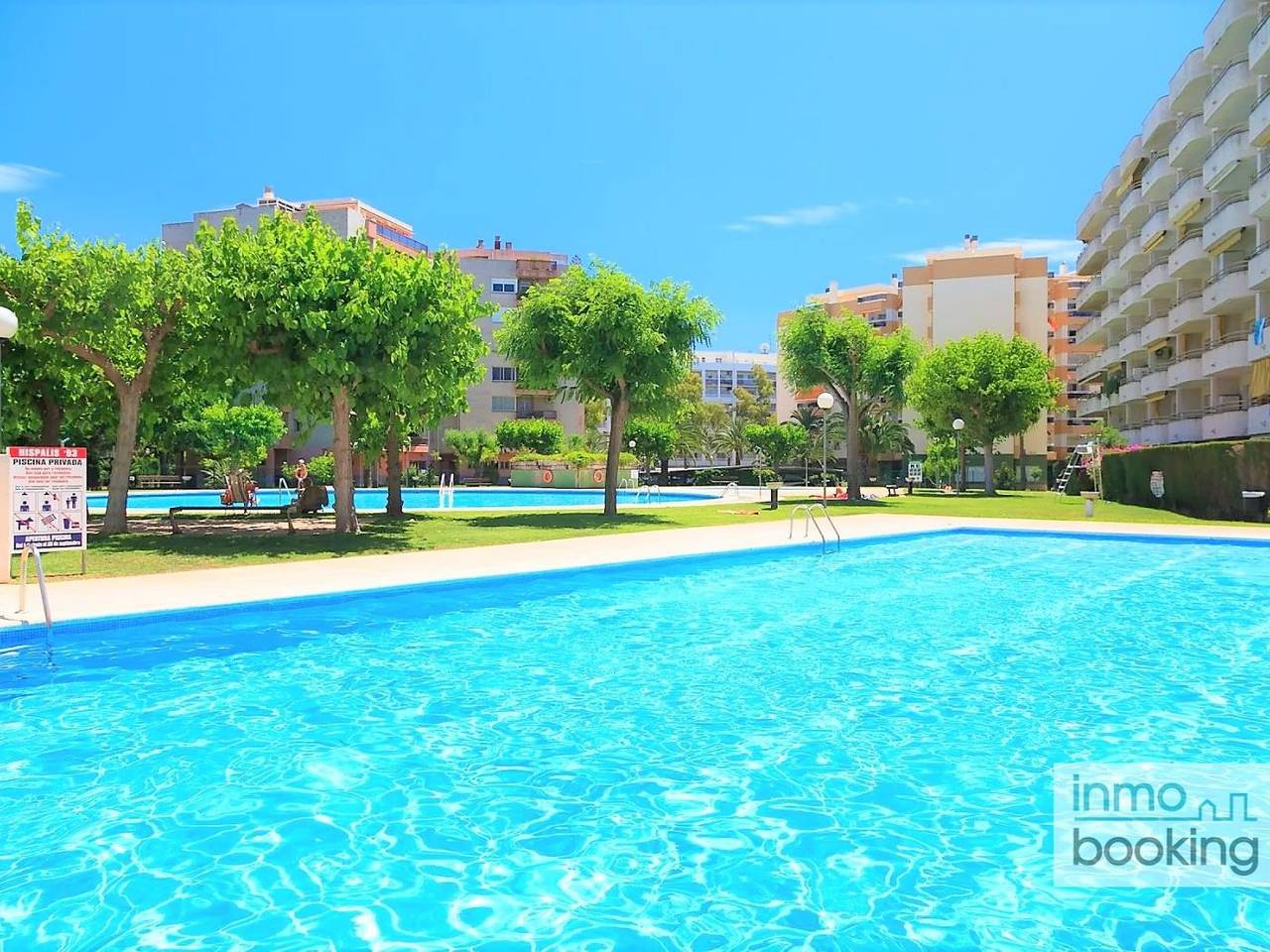 Entire vacation apartment, Rhin Apartments, air-conditioned, pool and close to the beach. in Salou, Costa Dorada
