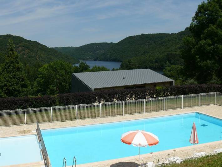 Camping für 3 Personen, mit Balkon in der Auvergne - 4
