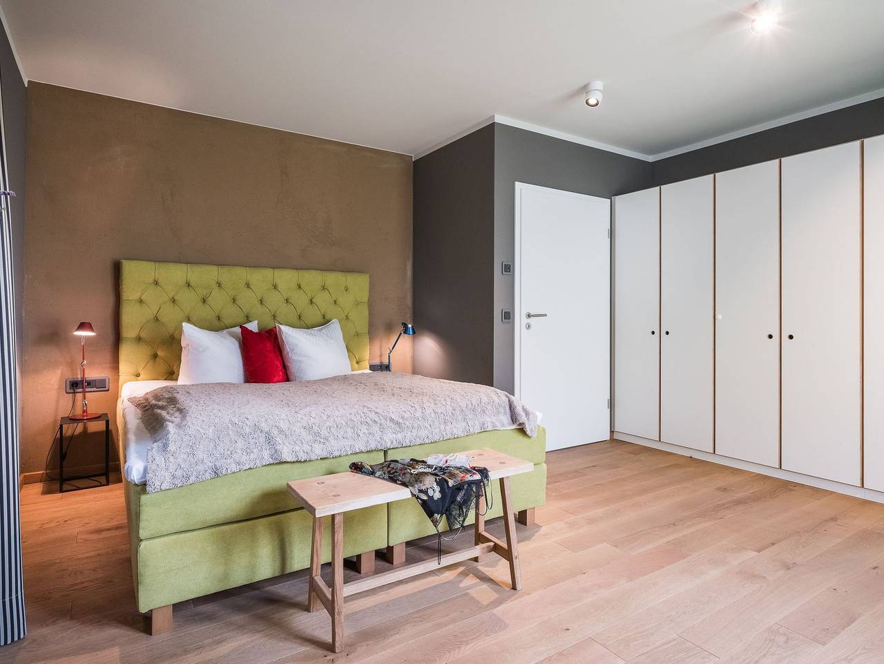 Luxus Ferienhaus für 8 Personen am See inkl. Boot - Rabennest in Krakow am See, Mecklenburgische Seenplatte
