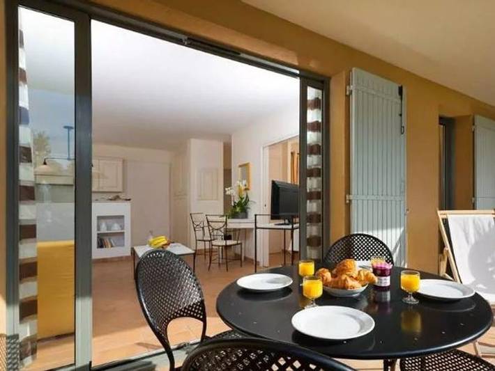 Camping für 4 Personen, mit Kinderpool in Vaucluse - 2