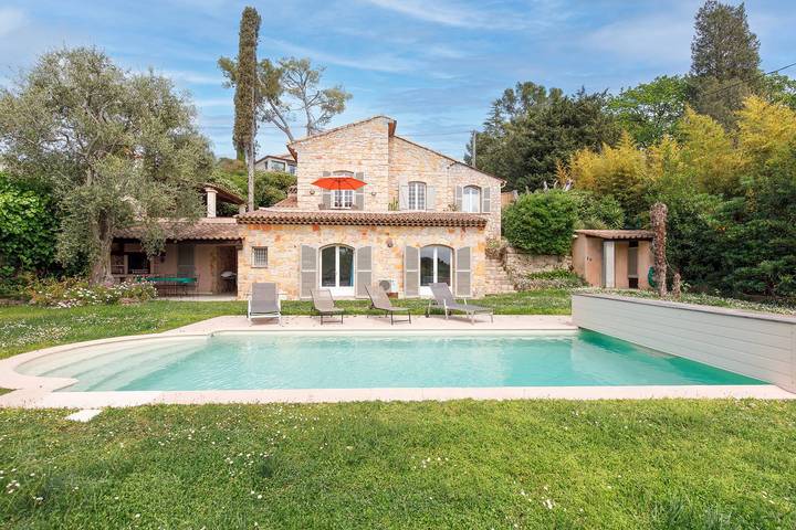Gîte pour 6 personnes, avec piscine, adapté aux familles à Mougins - 3