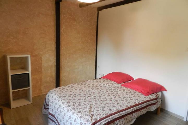 Location de vacances pour 8 personnes, avec terrasse et jardin, animaux acceptés à Lombers - 2