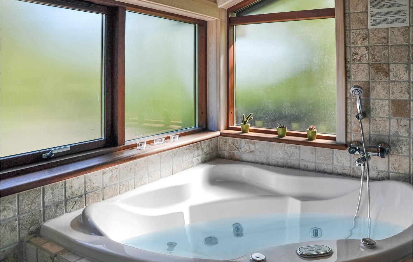 Feriehus for 8 personer med jacuzzi in Kulhuse, Frederikssund Kommune