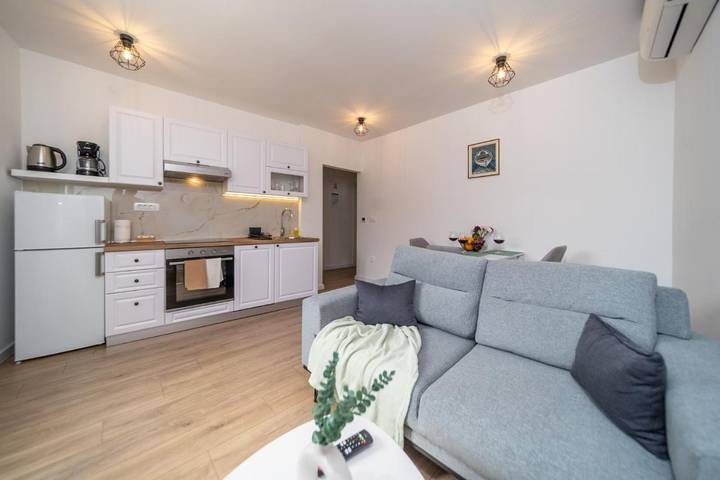 Ferienwohnung für 2 Personen, mit Whirlpool und Terrasse in Rab Stadt - 3