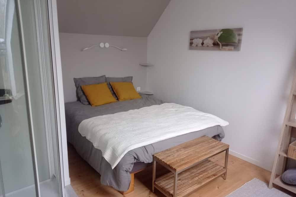 Detached room in the countryside, access close to N164 in Pleyben, Châteaulin und Umgebung