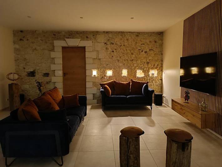 Chambre d’hôte pour 4 personnes, avec piscine et vue ainsi que terrasse et jardin à Vouvray - 3