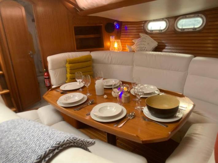 Bateau pour 4 personnes, avec vue ainsi que balcon et vue sur le lac en Nouvelle-Aquitaine - 2