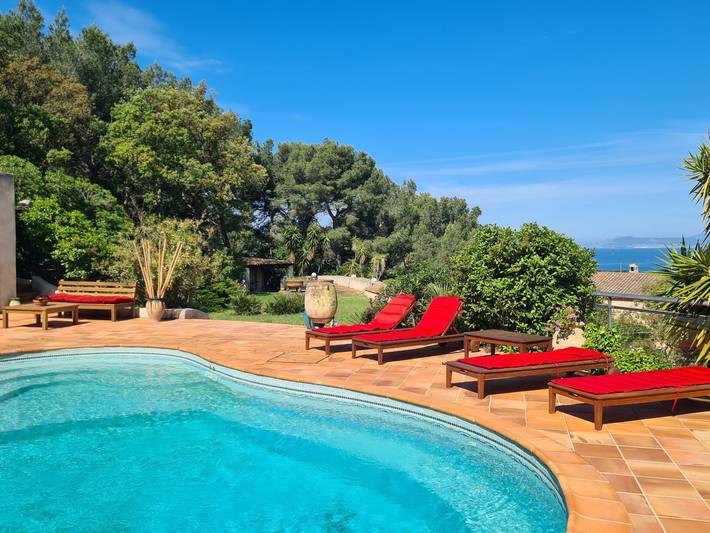 Chambre d’hôte pour 2 personnes, avec sauna ainsi que jardin et piscine