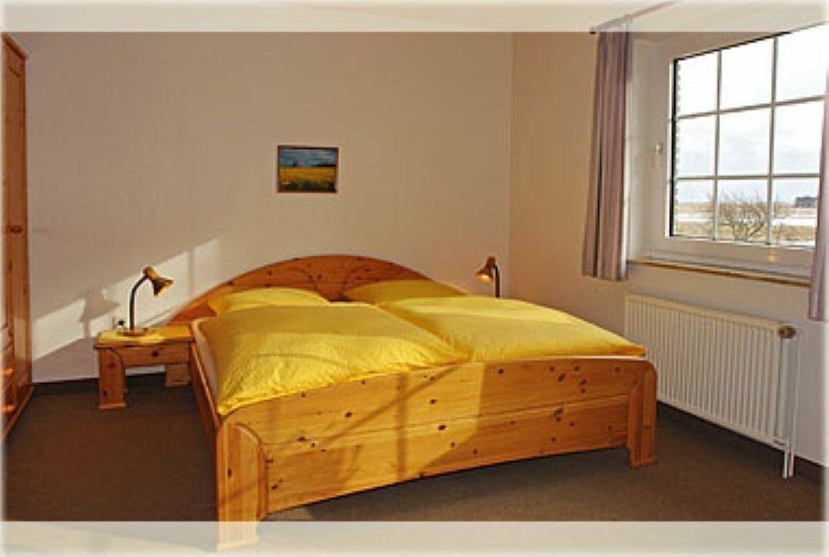 Ganze Ferienwohnung, Heckenrose3 Eg links in Norddorf, Amrum