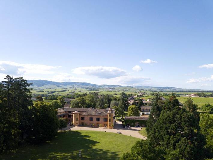Location de vacances pour 8 personnes, avec Terrasse ainsi que Jardin et Piscine à Saint-Lager