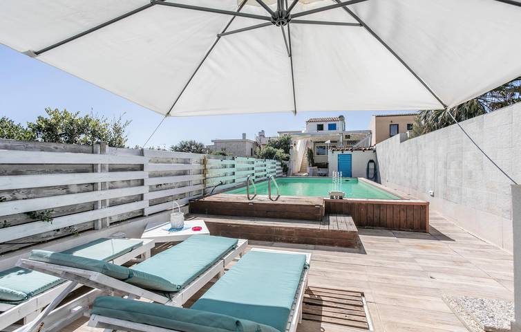 Apartamento vacacional entero, Apartamento con vistas al mar, piscina, aparcamiento y WiFi in Scicli, Provincia de Ragusa