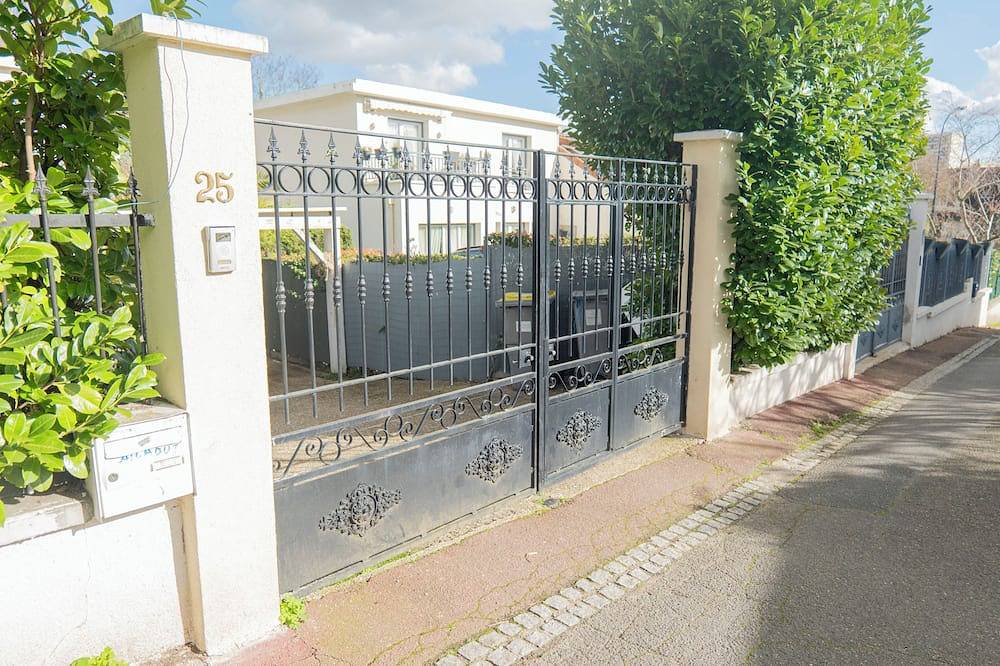 Ganze Wohnung, In St Germain en laye, imperial city! Comfortable apartment, 10 min Rer in Saint-Germain-en-Laye, Yvelines