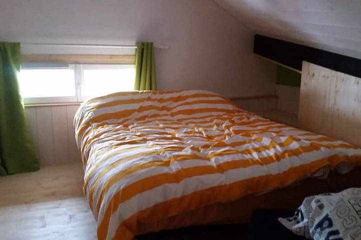 Gîte pour 5 personnes, avec jacuzzi et jardin ainsi que piscine et terrasse à Métabief - 2