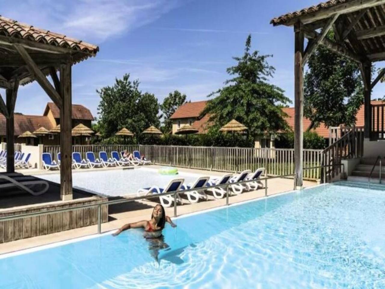 Entire apartment, Cottage near Padirac Cave & Rocamadour in Alvignac, Causses du Quercy Regional Nature Park