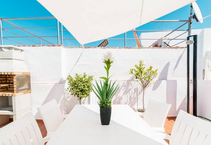 Apartamento entero, Apartamento de vacaciones "Casa Piedra de la Rendona" con terraza y vistas al mar in Playa de los Bateles (Conil de la Frontera), Conil de la Frontera