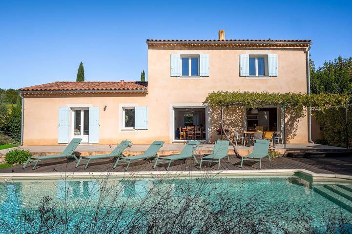 Location de vacances pour 6 personnes, avec jardin et balcon, adapté aux familles à Maussane-les-Alpilles