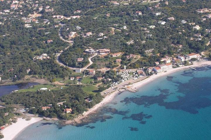 Gîte pour 6 personnes, avec jardin ainsi que vue et balcon dans Plage de Pinarello - 3