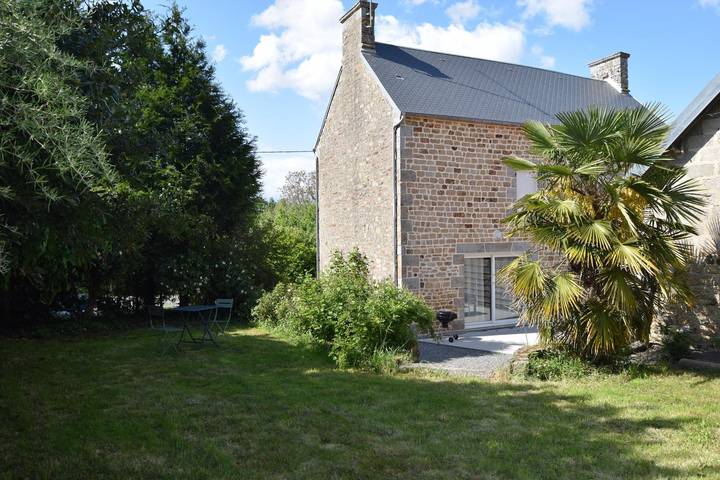 Maison de vacances pour 4 personnes, avec terrasse et jardin à Jullouville