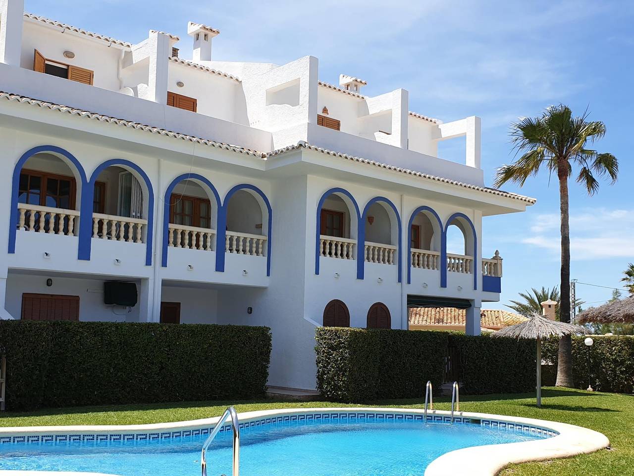 Apartamento vacacional entero, Apartamento Dúplex en primera Línea de playa in Almadraba, Costa Blanca