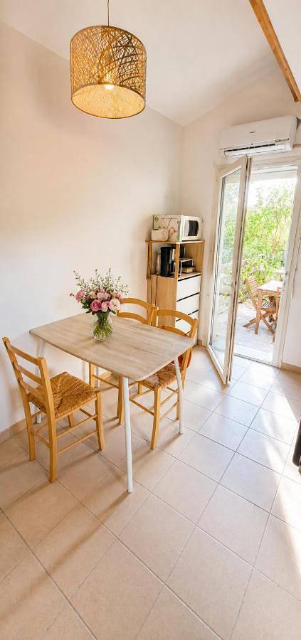 Maison d’hôte pour 2 personnes, avec Terrasse ainsi que Jardin et Vue