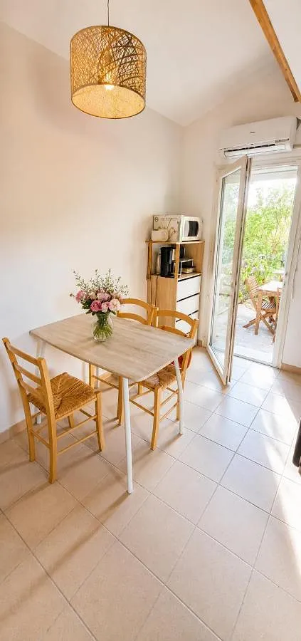 Guesthouse for 3 people, with terrace and view as well as garden, with pets - 1